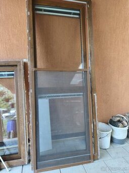 Balkonove dvere aj okná plus žaluzie