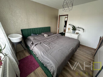 ,,REZERVOVANÝ,, Predaj 3 izbového bytu s dvoma balkónmi