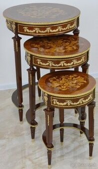 Zámecké intarzované stolečky - set