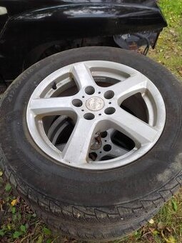 ALU disky 5x114,3 r16 a zimné gumy 215/65r16 - 1