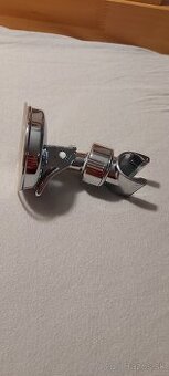 Držiak na sprchu s prísavkou