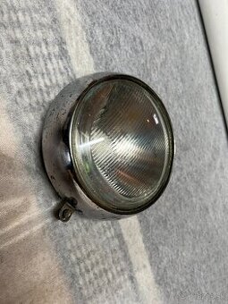 Predam predne svetlo na Jawa Kyvacka