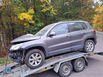 Volkswagen Tiguan 2.0TDI 4x4 - díly z vozu