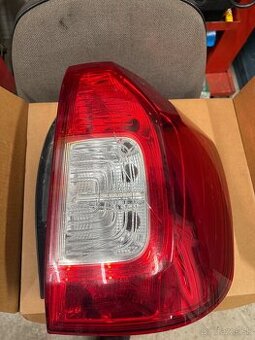 Dacia logan zadné svetlo