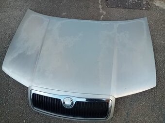 Predam prednu kapotu ,naraznik škoda fabia 1