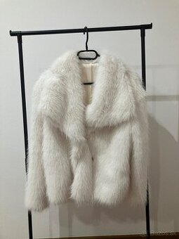Umelá Kožušinová Bunda