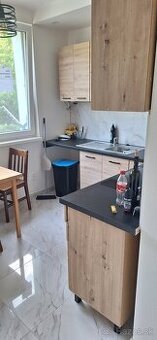 Na prenájom-2-izbový byt na Košickej ulici