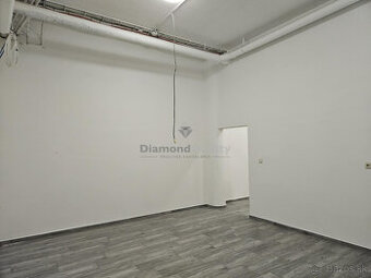 Na prenájom sklad na Levočskej ul. v Prešove bonus parkovani