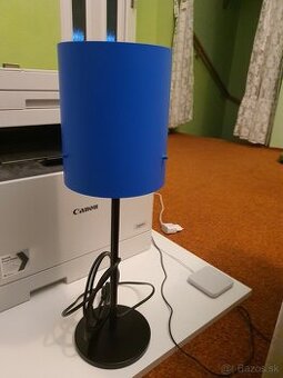 Štýlová modrá lampa