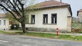 rodinný dom s pozemkom v Maďarsku
