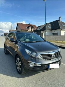 KIA Sportage 2.0 4x4 Plne funkčne v bohatej výbave - 1