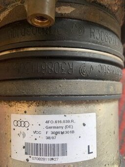 Audi A6 c6 Tlmič Ľavý predný