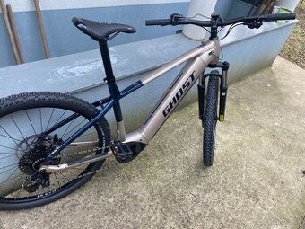 Ghost e Teru Universal B 625