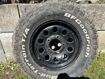 Lada Niva 215/75 r15