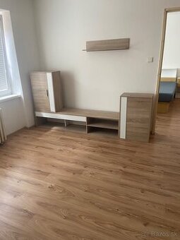 Prenajmem 2 izbový byt v užšom centre Prešova