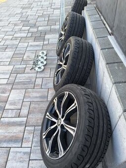 R17, 4x100