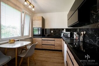 na predaj kompletne zariadený, moderný 3-izbový byt v blízko