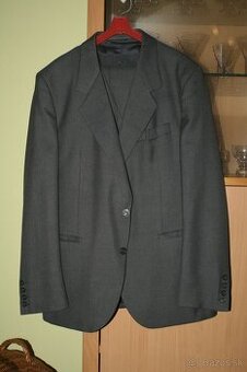 Predám šedý pánsky oblek