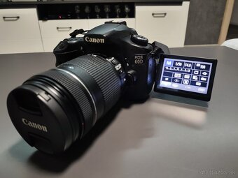 Canon EOS 60D + Canon 18-135mm