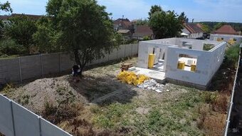 Rodinný dom Bungalov, Opoj