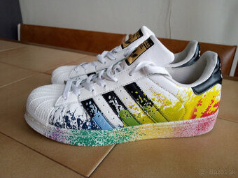 Panske vodeodolne botasky ADIDAS Superstar.