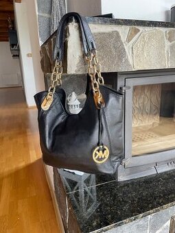 Michael Kors čierna kožená kabelka