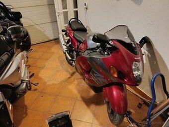 Suzuki gsx 1300r hayabusa