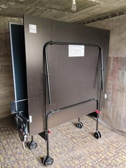 Stolnotenisový stôl