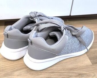 dámske tenisky s PAMÁŤOVOU PENOU č.39