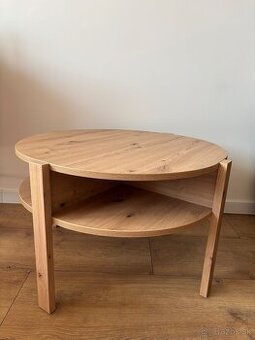 Okruhly konferencny stolik