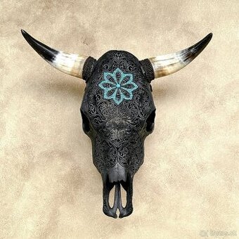 Ručne vyrezávaná lebka býka Mandala 54cm