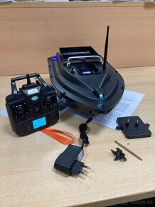 Dárek pro rybáře - zavážecí loďka s GPS - ZDARMA černý obal - 1