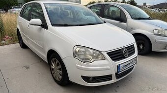Volkswagen Polo 1.4 16v benzín 59kw