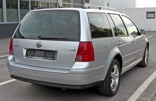 Zadny naraznik golf 4