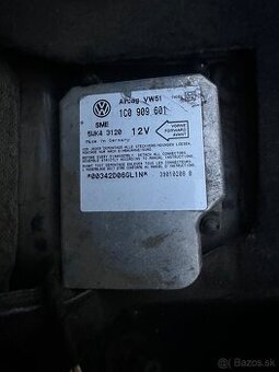 riadiaca jednotka airbagov