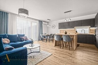 ALL INCLUSIVE | NA PREDAJ 3-IZBOVÝ RD (ČASŤ DVOJDOMU), LEHNI