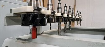 Matica s kinetickým odsávacím systémom prachu