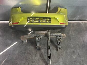 Predám nárazník Seat Ibiza 6J