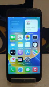Apple iphone 8 cierna farba 64gb verzia odblokovany top stav