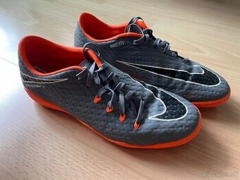 Halovky Nike 40