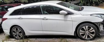 HYUNDAI i40 CW 1.7 CRDi 2015 predám DVERE, MOTOR D4FD, TRYSK