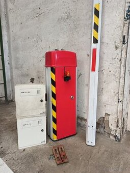 Automatická brána s dodatočným záložným napájaním