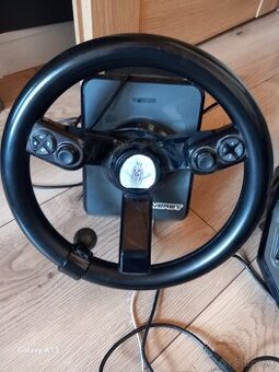 Volant logitech saitek