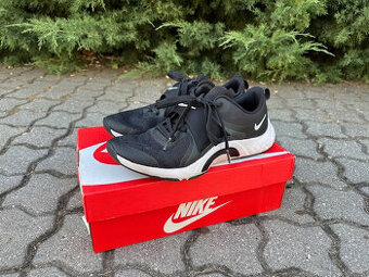 NIKE fitnes obuv