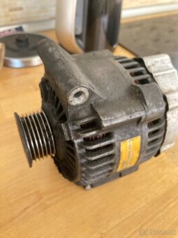 hydraulické čerpadlo, alternátor z Mini cooper r50