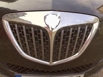 Lancia delta 3 predna maska.