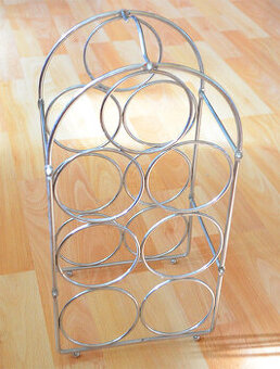 Stojany na vino a kvetinace, rozne ceny