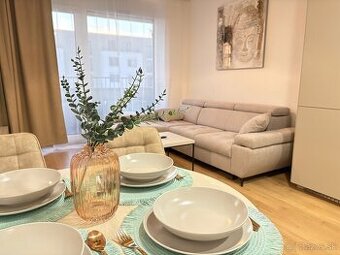 Predám moderný zariadený  trojizbový byt v Galante (west)