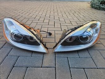 Xenony original Volvo XC60 ako nove, neposkodene