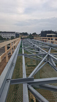 HLADAME SKUSENYCH MONTEROV